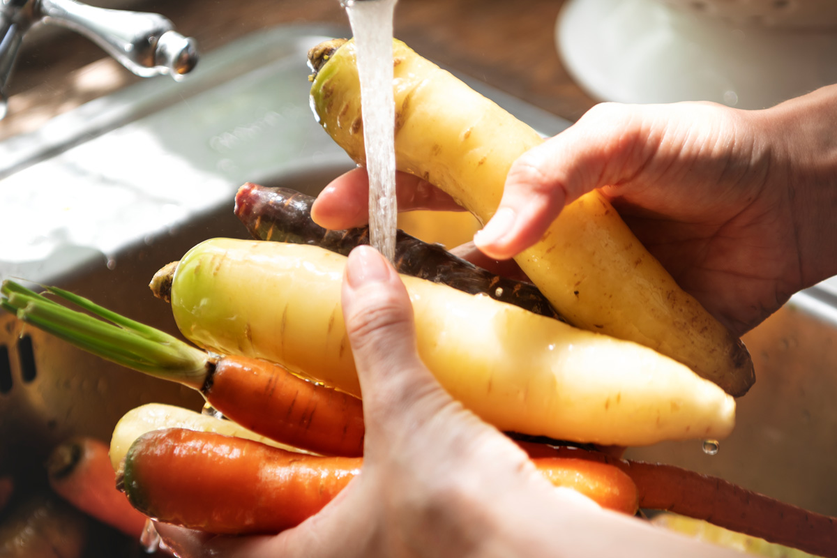 Cleaning Fruits